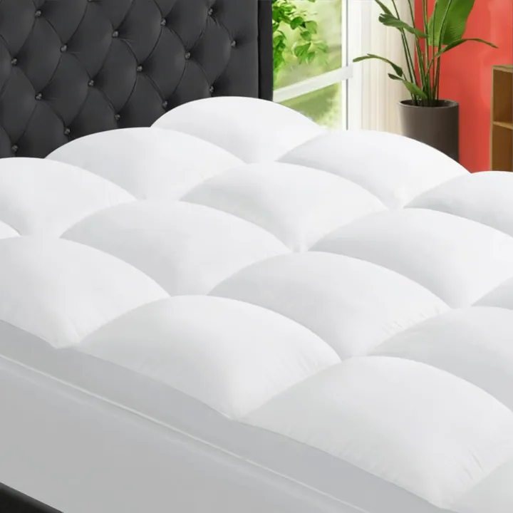 GOPOONY pillow top mattress topper, Queen size, on a bed